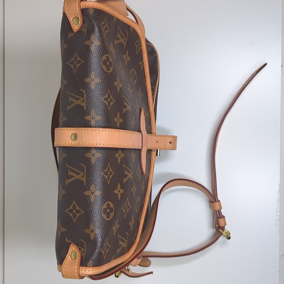 LOUIS VUITTON Monogram Saumur 30 Canvas Crossbody Bag Brown - Picture 9 of 17